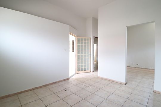 Casa para alugar com 3 quartos, 60m² em Santa Mônica, Uberlândia