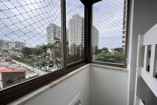 Vista do Quarto de apartamento para alugar com 2 quartos, 70m² em Barra da Tijuca, Rio de Janeiro