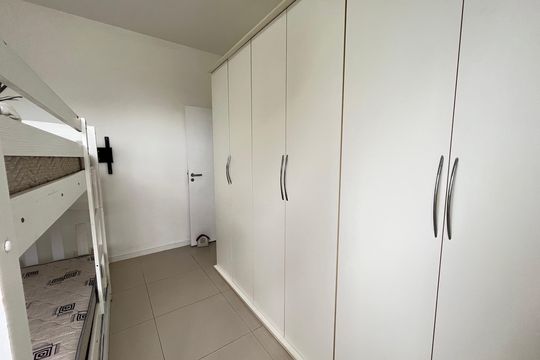 Quarto de apartamento para alugar com 2 quartos, 70m² em Barra da Tijuca, Rio de Janeiro