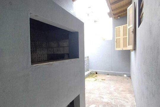 Área externa de casa para alugar com 2 quartos, 82m² em Boa Vista, Novo Hamburgo