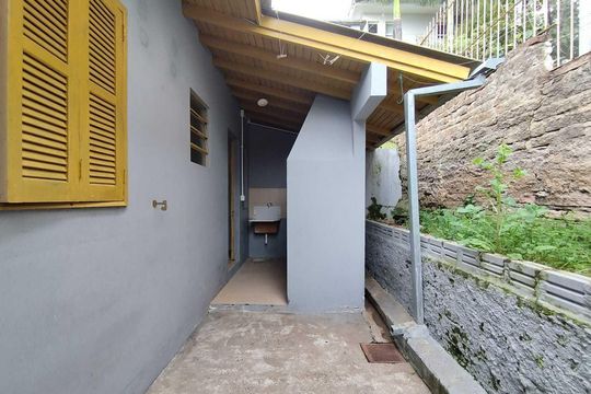 Área externa de casa para alugar com 2 quartos, 82m² em Boa Vista, Novo Hamburgo