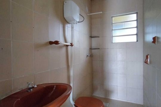 Banheiro social de casa para alugar com 2 quartos, 82m² em Boa Vista, Novo Hamburgo