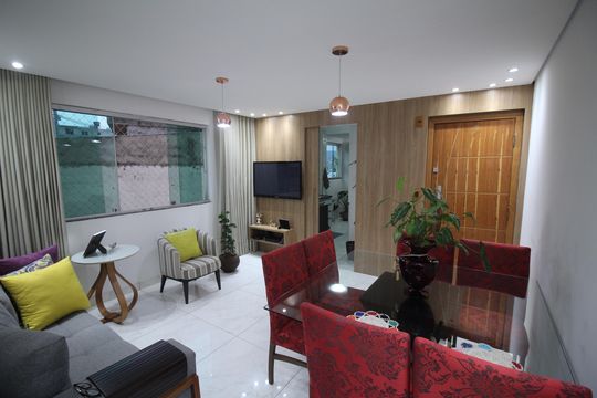Sala de apartamento à venda com 2 quartos, 60m² em Diamante, Belo Horizonte