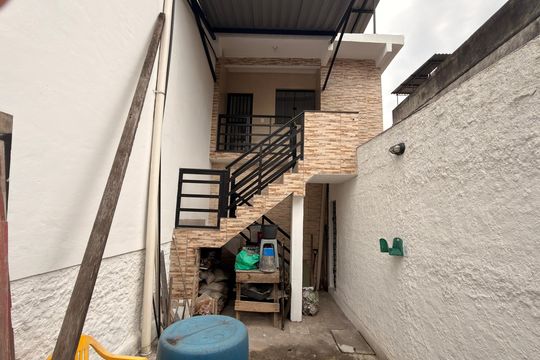 Quintal de casa para alugar com 2 quartos, 75m² em Centro, Duque de Caxias