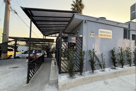 Fachada de apartamento à venda com 2 quartos, 50m² em Jardim Adriana, Guarulhos