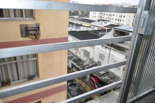Vista Quarto 2 de apartamento à venda com 2 quartos, 50m² em Lins de Vasconcelos, Rio de Janeiro