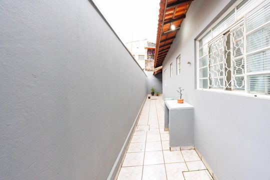 Corredor de casa à venda com 2 quartos, 70m² em Jardim Morada do Sol, Indaiatuba