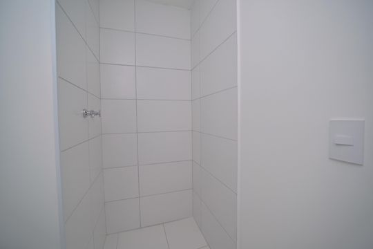 Banheiro de apartamento à venda com 2 quartos, 43m² em Vila Silvia, São Paulo