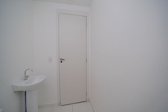 Banheiro de apartamento à venda com 2 quartos, 43m² em Vila Silvia, São Paulo