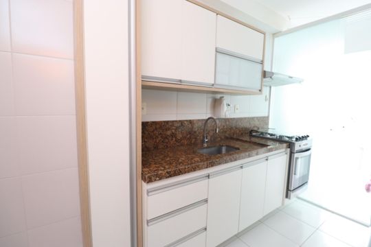 Cozinha de apartamento para alugar com 3 quartos, 107m² em Pituba, Salvador