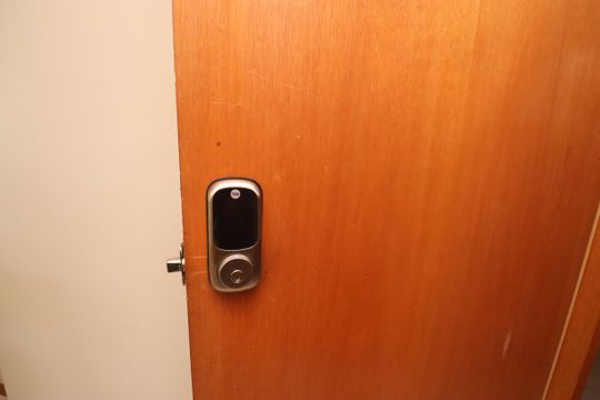 Fechadura  de apartamento para alugar com 3 quartos, 107m² em Pituba, Salvador
