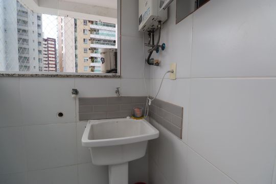Área de Serviço de apartamento para alugar com 3 quartos, 107m² em Pituba, Salvador