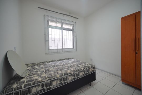 Quarto  de kitnet/studio para alugar com 1 quarto, 35m² em Capoeiras, Florianópolis