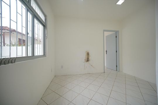 Kitnet/Studio para alugar com 1 quarto, 35m² em Capoeiras, Florianópolis