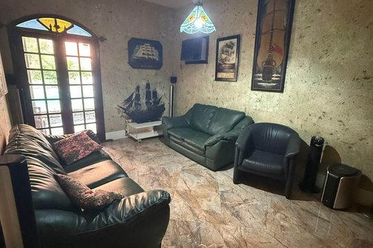 Quarto de casa à venda com 6 quartos, 650m² em Anil, Rio de Janeiro
