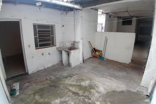 Área externa de casa à venda com 2 quartos, 105m² em Vila Moinho Velho, São Paulo
