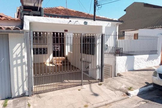 Fachada de casa à venda com 2 quartos, 105m² em Vila Moinho Velho, São Paulo