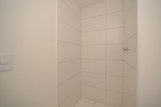 Banheiro de apartamento à venda com 2 quartos, 43m² em Vila Silvia, São Paulo