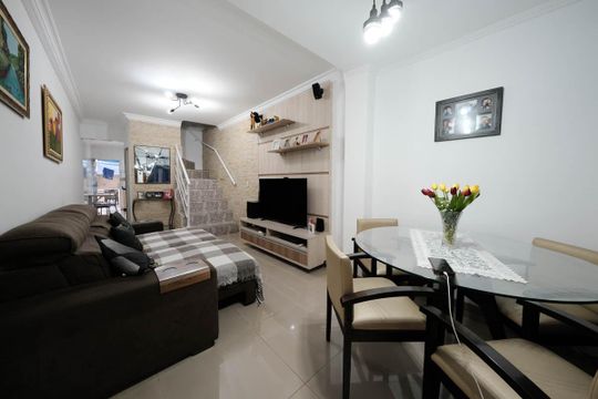 Casa à venda com 3 quartos, 80m² em Vila Silvia, São Paulo