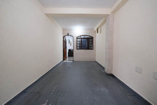 Garagem de casa à venda com 3 quartos, 80m² em Vila Silvia, São Paulo