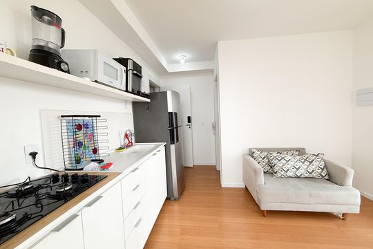 Cozinha de apartamento para alugar com 1 quarto, 99m² em Chácara Inglesa, São Paulo
