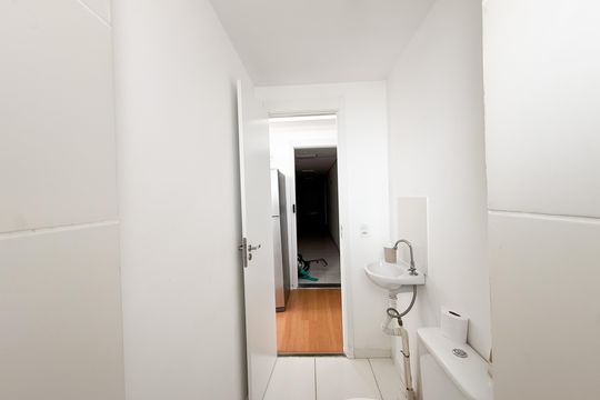 Banheiro de apartamento para alugar com 1 quarto, 99m² em Chácara Inglesa, São Paulo