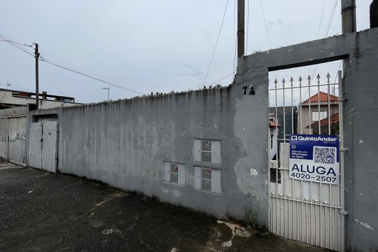 Fachada + Placa de casa para alugar com 1 quarto, 35m² em Cidade Líder, São Paulo