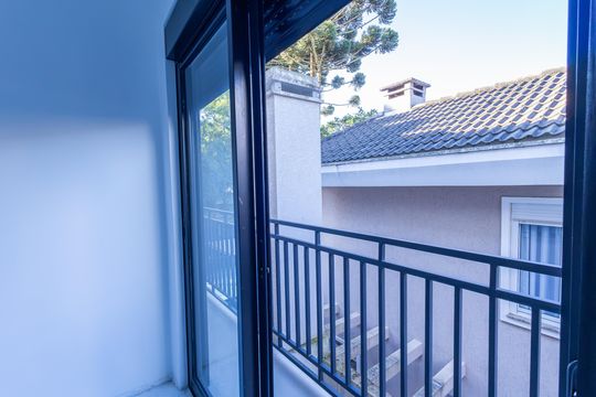 Varanda da Suíte de casa de condomínio à venda com 2 quartos, 117m² em Boa Vista, Curitiba