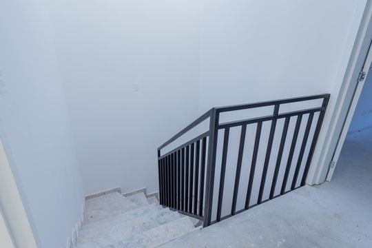 Escada de casa de condomínio à venda com 2 quartos, 117m² em Boa Vista, Curitiba