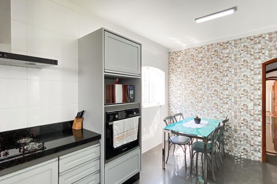 Cozinha de casa à venda com 4 quartos, 450m² em Jardim Maringa, São Paulo