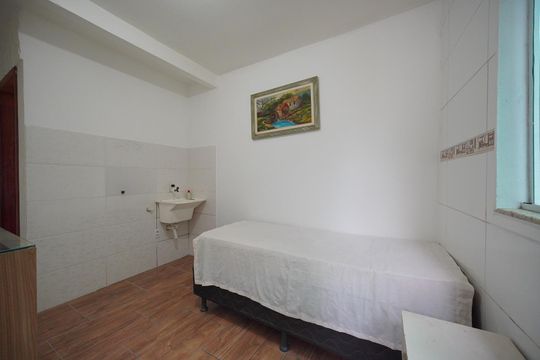 Quarto  de apartamento para alugar com 1 quarto, 42m² em Cachoeira do Bom Jesus, Florianópolis