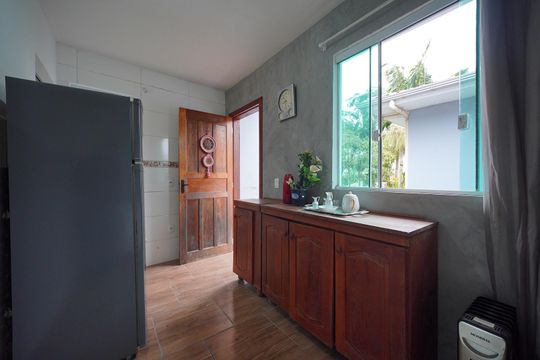 Sala/Cozinha de apartamento para alugar com 1 quarto, 42m² em Cachoeira do Bom Jesus, Florianópolis