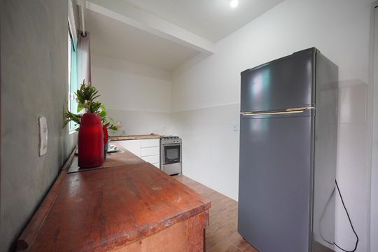 Apartamento para alugar com 1 quarto, 42m² em Cachoeira do Bom Jesus, Florianópolis