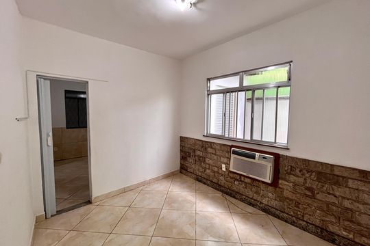Casa para alugar com 2 quartos, 90m² em Curicica, Rio de Janeiro