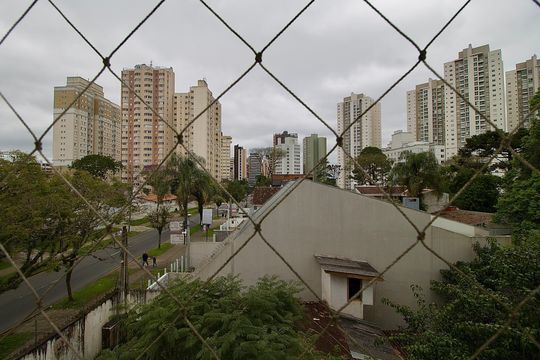 Quarto 2 - Vista de apartamento para alugar com 2 quartos, 50m² em Cristo Rei, Curitiba