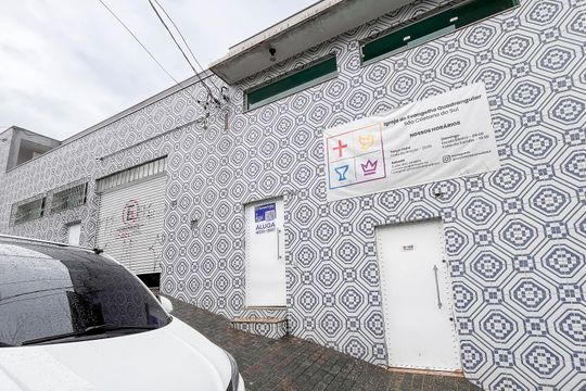 Fachada + plaquinha de casa para alugar com 3 quartos, 200m² em Nova Gerti, São Caetano do Sul