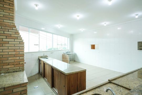 Cozinha de casa para alugar com 3 quartos, 200m² em Nova Gerti, São Caetano do Sul