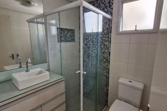 Banheiro da suíte de apartamento à venda com 3 quartos, 63m² em Vila Moreira, São Paulo