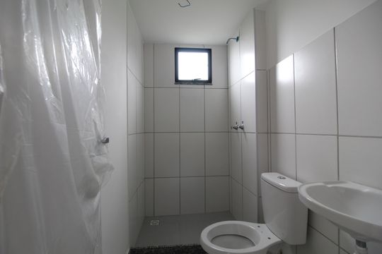 Banheiro Social de apartamento para alugar com 2 quartos, 50m² em Jacarepaguá, Rio de Janeiro