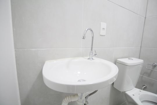 Banheiro de apartamento para alugar com 2 quartos, 38m² em Vila Andrade, São Paulo