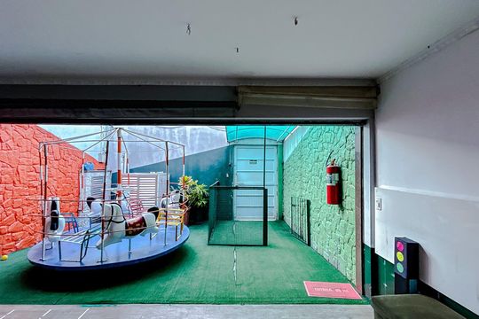 Entrada de casa à venda com 5 quartos, 350m² em Vila Gomes Cardim, São Paulo