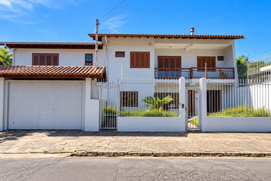 Fachada de casa para alugar com 4 quartos, 371m² em São Jorge, Novo Hamburgo
