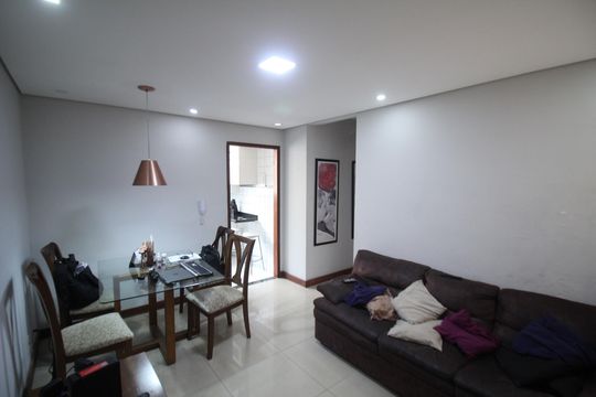 Apartamento à venda com 2 quartos, 61m² em Cardoso, Belo Horizonte
