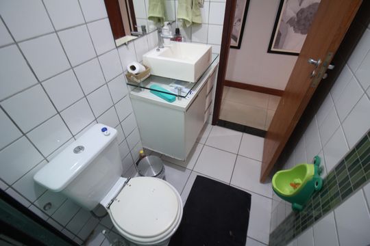 Banheiro de apartamento à venda com 2 quartos, 61m² em Cardoso, Belo Horizonte