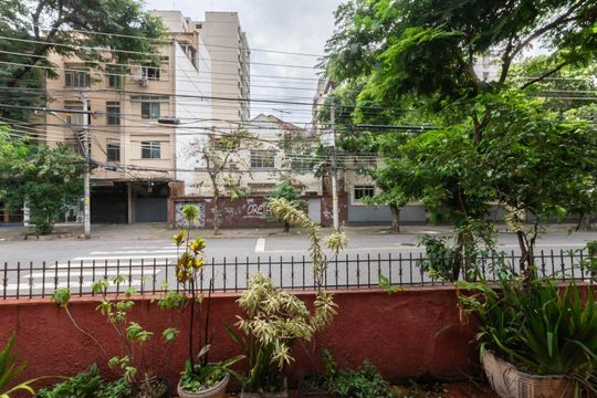 Vista Quartos de apartamento para alugar com 2 quartos, 60m² em Rio Comprido, Rio de Janeiro
