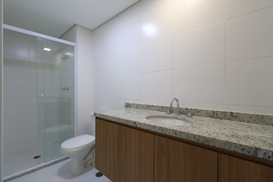Banheiro  de apartamento para alugar com 1 quarto, 42m² em Barra Funda, São Paulo