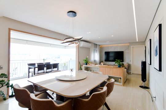 Apartamento à venda com 3 quartos, 132m² em Jardim Zaira, Guarulhos