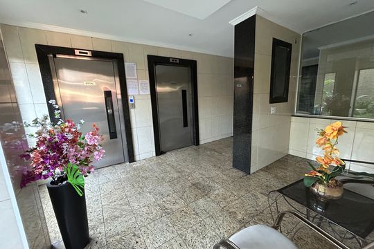 Hall de entrada de apartamento para alugar com 2 quartos, 80m² em Vila Valqueire, Rio de Janeiro