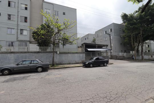 Fachada de apartamento à venda com 2 quartos, 49m² em Cidade São Jorge, Santo André
