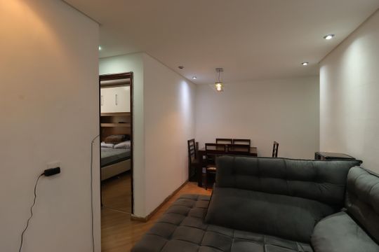 Sala de apartamento à venda com 2 quartos, 49m² em Cidade São Jorge, Santo André